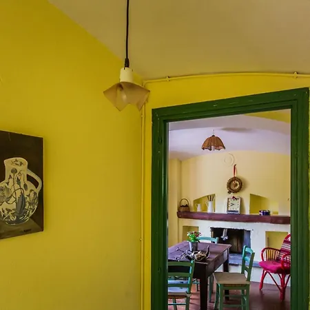 Casa Frere Holiday home Lurisia